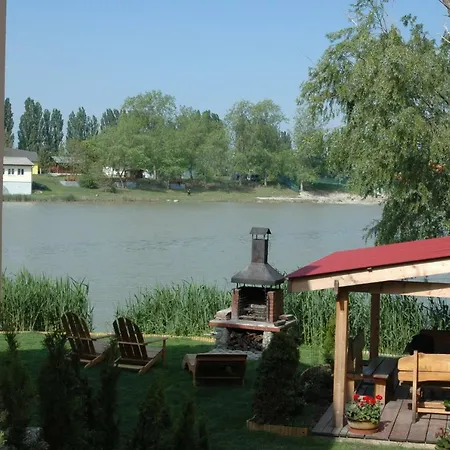 Apartman Timea 홈스테이 *