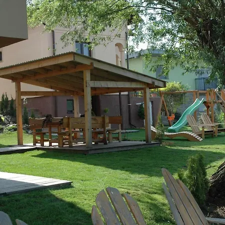 홈스테이 Apartman Timea *